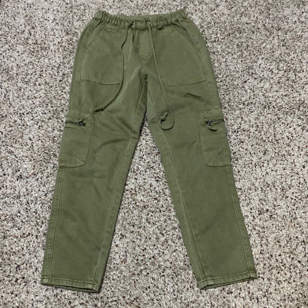 Army green cargo pants, size S